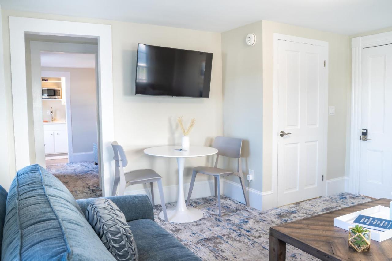 935 Ocean, A Beachside Inn Hampton Bagian luar foto