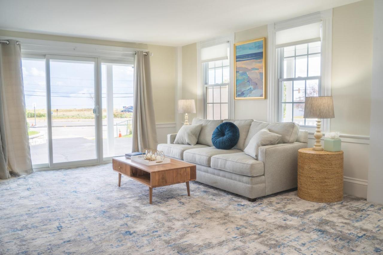 935 Ocean, A Beachside Inn Hampton Bagian luar foto