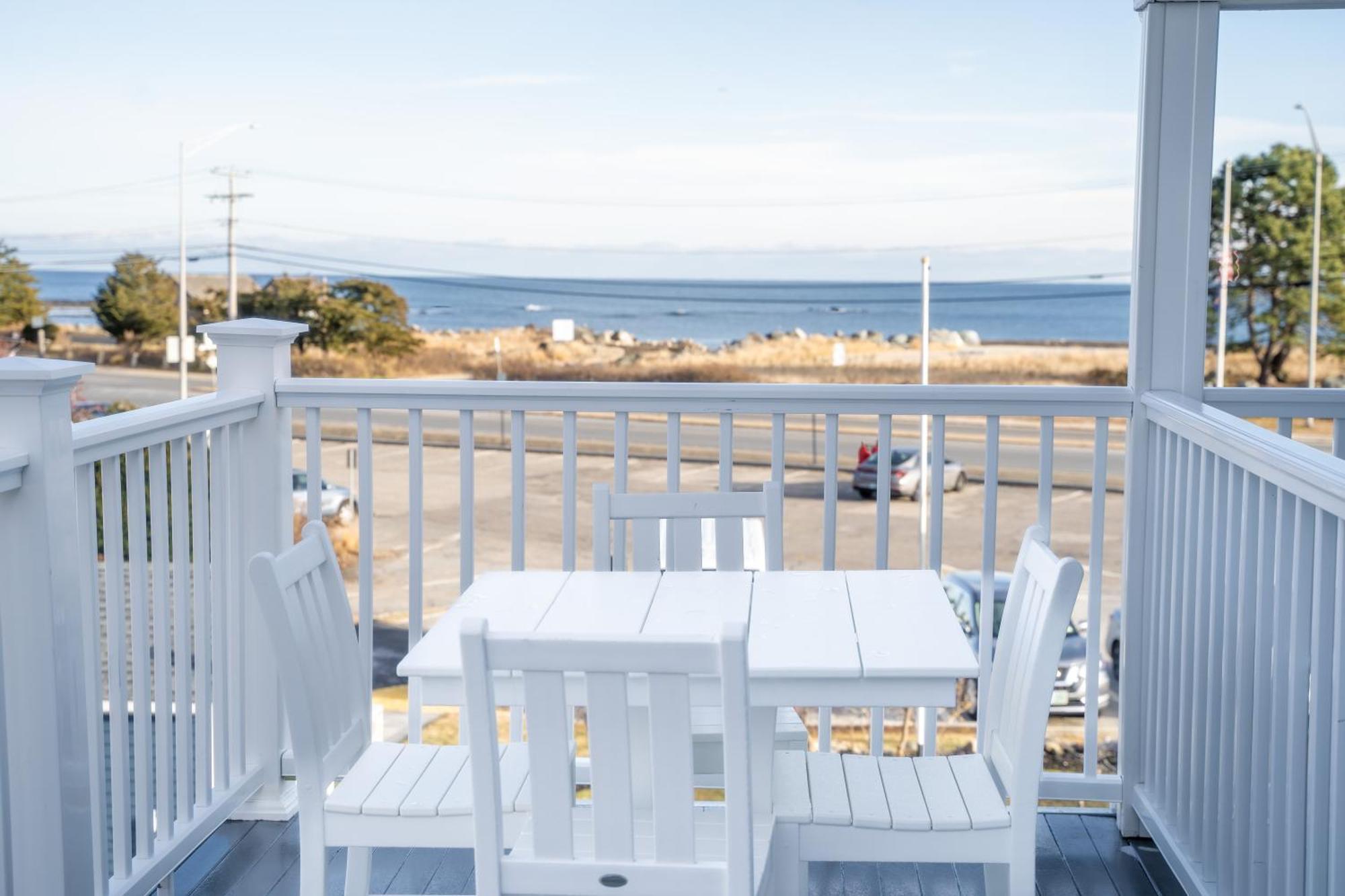 935 Ocean, A Beachside Inn Hampton Bagian luar foto