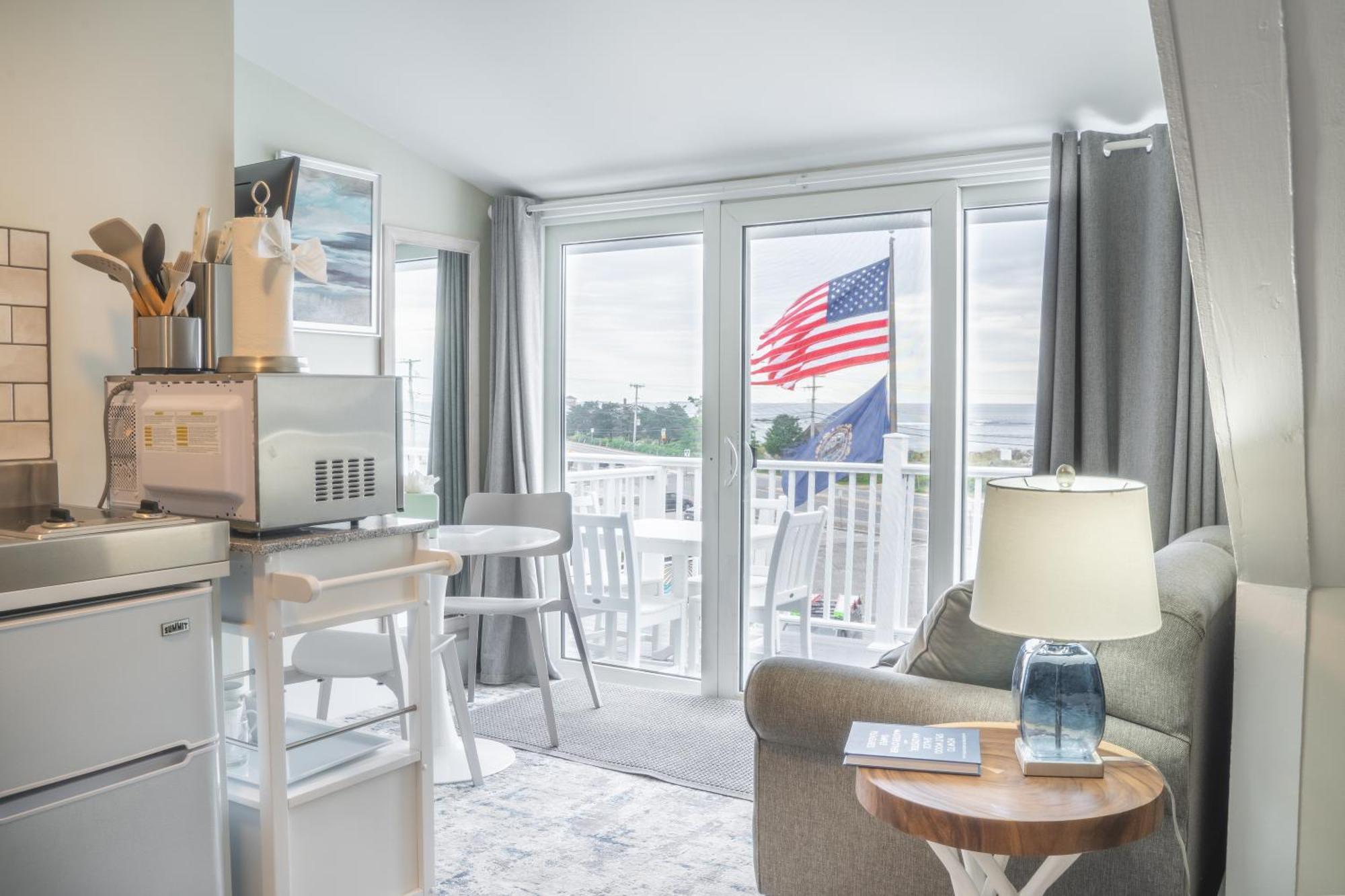 935 Ocean, A Beachside Inn Hampton Bagian luar foto